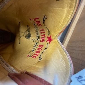 Gorgeous quill Los Altos Boots with embroidery